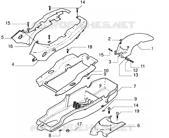 Rear mudguard-undersaddle